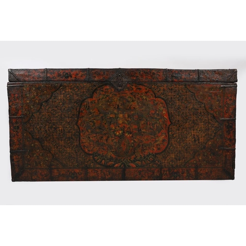 341 - A RARE 17TH CENTURY TIBETAN MONASTERY TRUNK