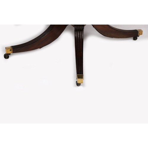 470 - IRISH REGENCY PERIOD MAHOGANY BREAKFAST TABLE, CIRCA 1830