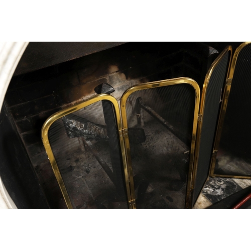 FOUR-FOLD BRASS AND MESH FIRE GUARD