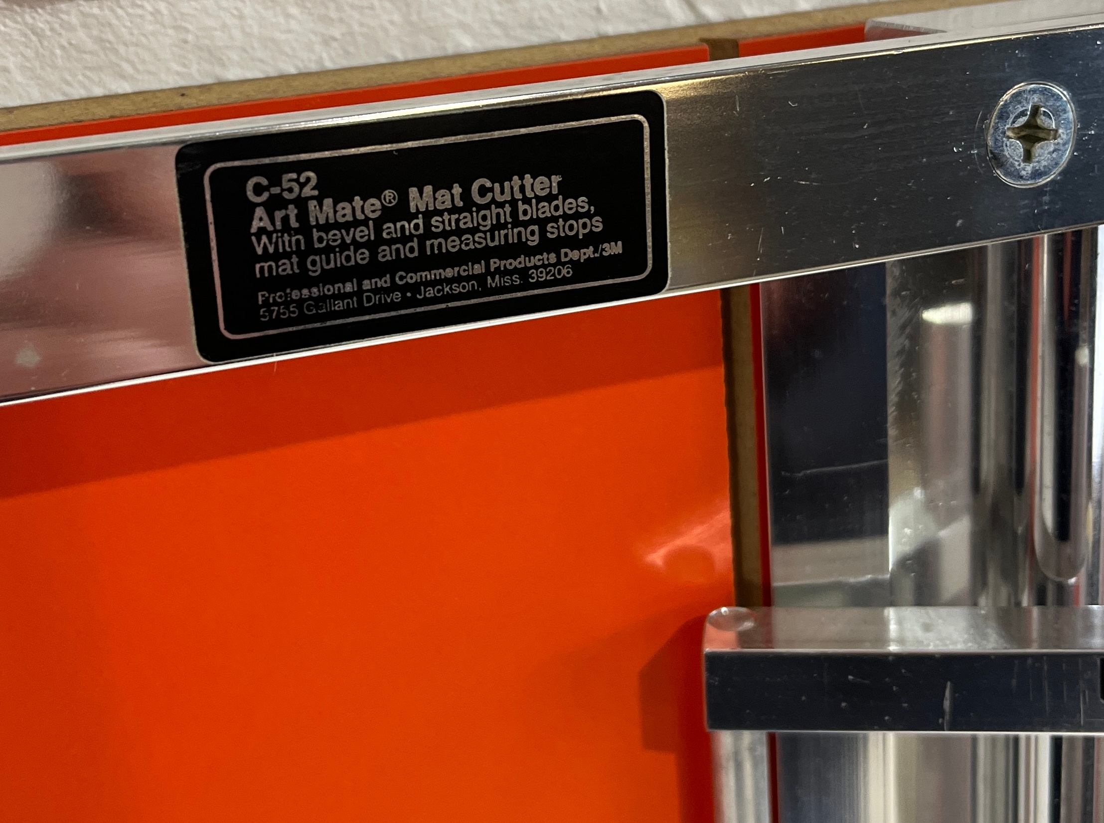 An Art Mate C-52 mat cutter with bevel and straight blades and cutting ...