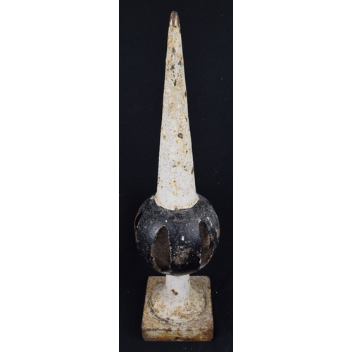 294 - Signalling hardware, finial Great Western Railway / British Railways Western Region, square post typ... 