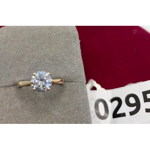 295 - 9ct gold cz solitaire ring size L hallmarked