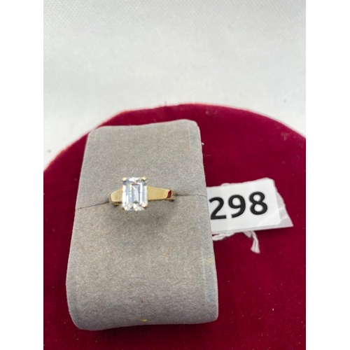 298 - 9k gold baguette cz solitaire 8mm x 6mm