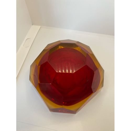 1 - Faceted Red Murano Sommerso Diamond Cut Glass Bowl