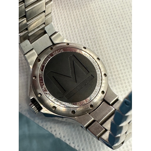 28 - Ladies quality Movado sports watch, fitting up to 16cm circumference wrist. New battery fitted and w... 