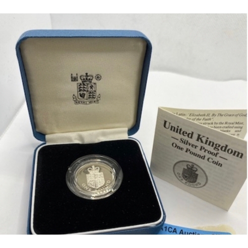 390 - UK silver proof £1 coin 1988 QE2 with COA