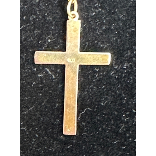 314 - 9ct gold chain with 9ct gold cross, 40cm chain length