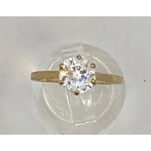 424 - 9ct gold cz solitaire, hallmarked, size M 1/2, 2g