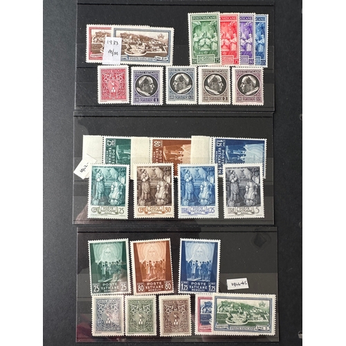 176 - VATICAN mint stamps selection from 1933 -1958 on 16 stamp stockcards