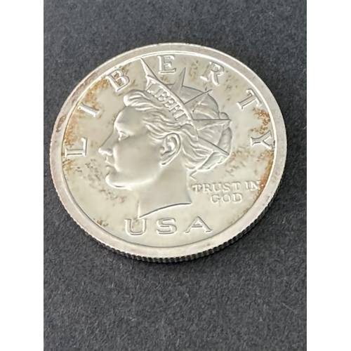 12 - Fine 0.999 Silver $10  Liberty coin of USA, 2005.