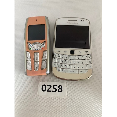 259 - Vintage Nokia mobile phone and Blackberry Bold mobile telephone, neither tested A/f , without charge... 