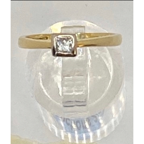 408 - 18ct rub over princess cut diamond ring, size M, stamped 0.2 and hallmarked, 2.8g