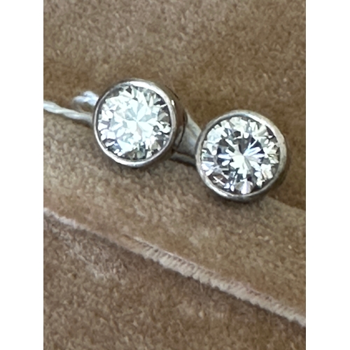 537 - Pair large crystal  925 silver stud earrings approx 1cm diameter