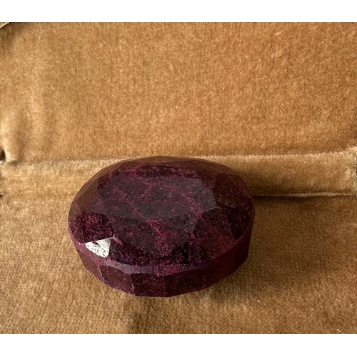 545 - Natural ruby large gemstone, certificate lost, estimated over 800 Ct