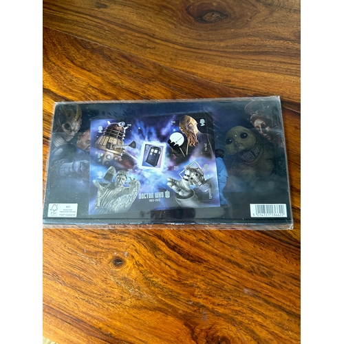 645 - GB Dr Who commemorative stamps (8) in Presentation Pack and mini sheet from 2013. Face value with RM... 