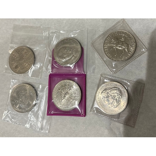 675 - GB crowns coins all different (6)