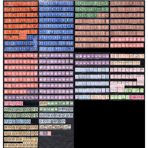 147 - UK GB 700+ used Wilding Definitive stamps, pre-decimal inc pairs and a few of blocks of 4 and a very... 