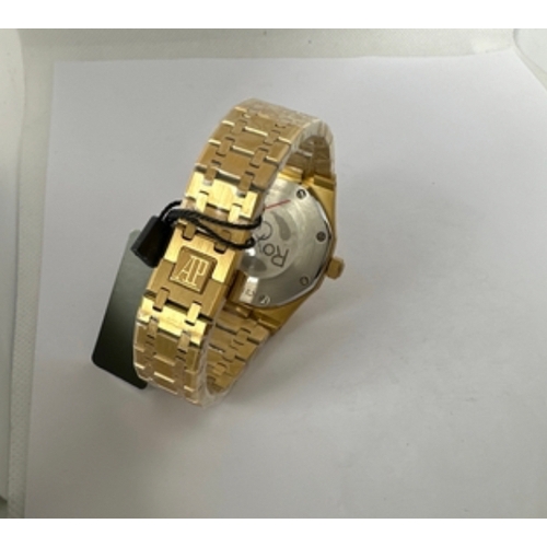 261 - Designer style AP Royal Oak replica watch. Working when listed