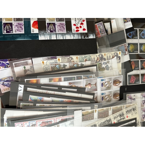 462 - Collection of GB QE2 Gutter stamp mint sets and part sets. Traffic lights. Useable commemorative sta... 