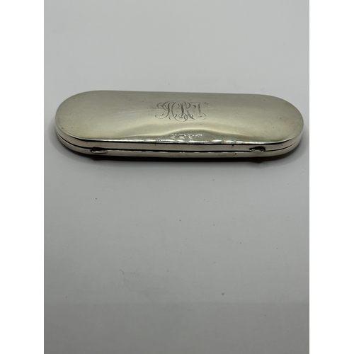 526 - Sterling Silver 1921 vintage spectacles glasses case, spring closing mechanism, very clean  velvet /... 