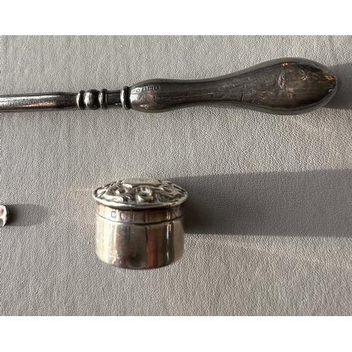 503 - trio of silver collectables including pillbox, silver handled button hook and salts spoon with maker... 