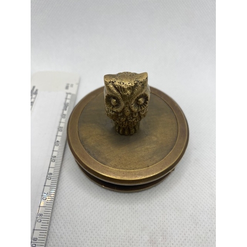 237 - Brass owl magnifying glass in smart blue giftbox