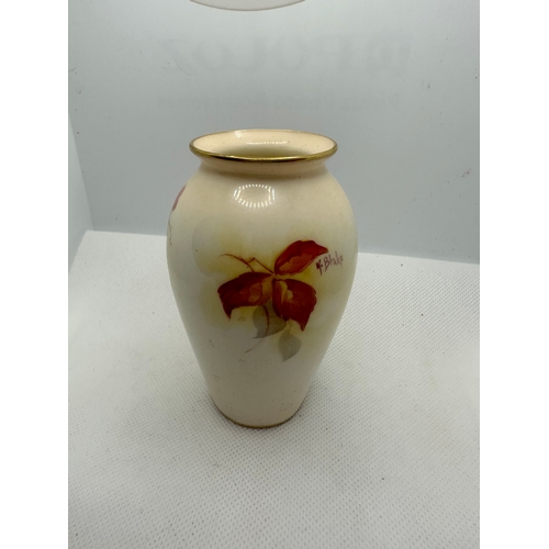 695 - Royal Worcester c.1930's hand painted fruit vase 4