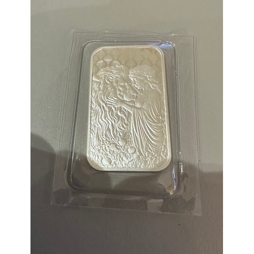 16 - Una and the Lion 0.999 Fine silver bullion bar by the Royal Mint, uncirculated in original sealed pa... 