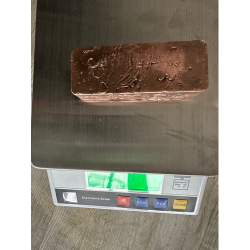 499 - Copper ingot / bullion 1.066 kg bar (1066g) hand poured for crafts or speculative / investment