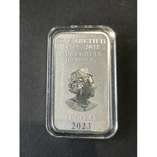 545 - SILVER bullion bar with Bu dragon, 9999 fineness, QEII, Australia 2023 in protective capsule