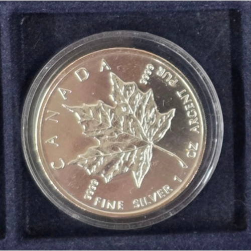 689 - Canada $5 fine 0.9999 silver proof coin from 1993