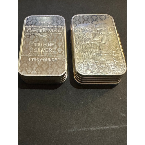 91 - 10 troy ounce total 'Una and the Lion' fine silver bullion bars