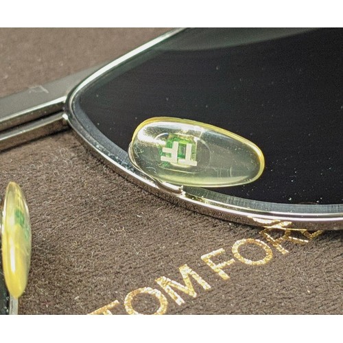 75 - TOM FORD Sunglasses 