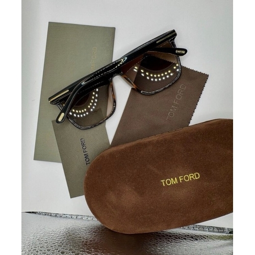 346 - TOM FORD ( famous for 007 James Bond's sunglasses), Italian Designer gents / mens / unisex 'Fletcher... 