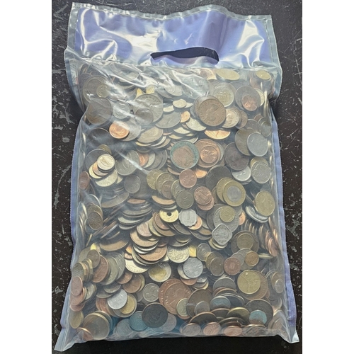 15 - 10kg approx. mixed world ( GB & Foreign ) coins including old coins and modern coins, great lot for ... 