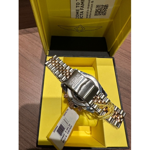 29 - INVICTA gents / unisex divers watch, silver and rose gold coloured stainless steel bracelet