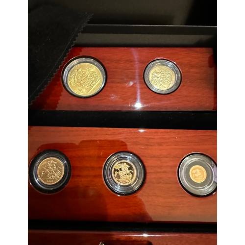 1043 - Royal Mint sovereigns case including key date Millenium 2000 4g half sovereign and 2g quarter 2017 2... 