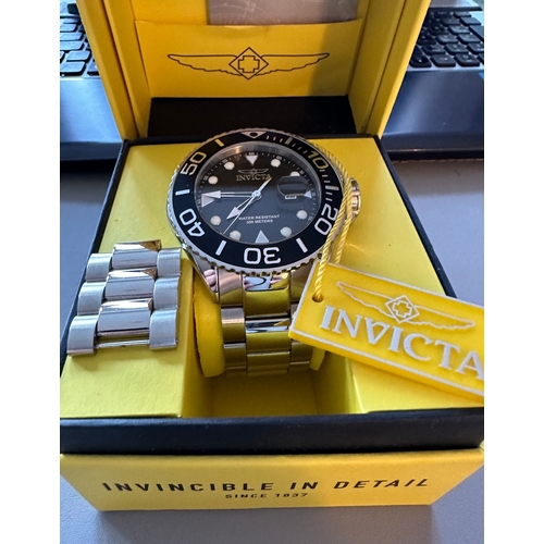 142 - INVICTA Grand Diver heavy mens watch, 300m, spare links, boxed with tag, black face, stainless steel... 