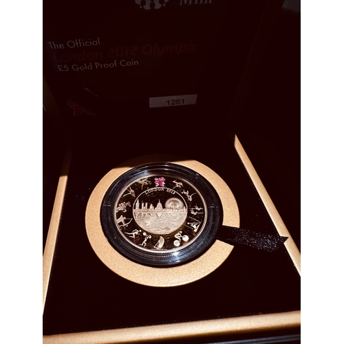 0 - 2012 Olympics £5 coin in Royal Mint box and case