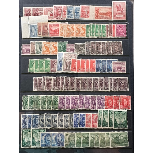 818 - Large selection of mint commonwealth Australian stamps on 2 Hagner sheets (3 sides), duplication, hi... 