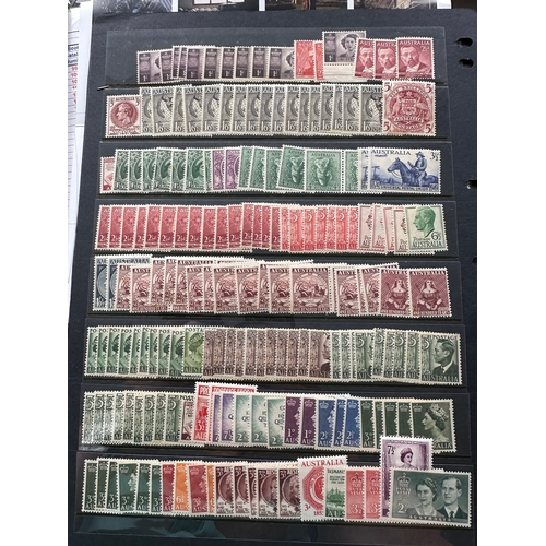 818 - Large selection of mint commonwealth Australian stamps on 2 Hagner sheets (3 sides), duplication, hi... 