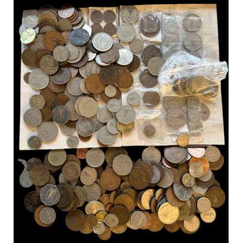 875 - Unsorted collection of Eireann coins including silver, coins noted include 1928, pre decimal and dec... 