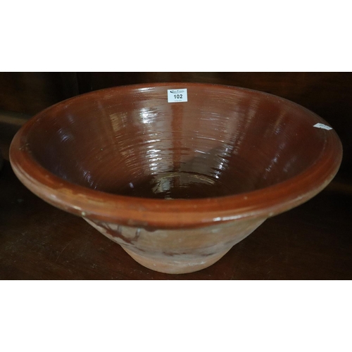 102 - Traditional glazed earthenware cream pan or crochan. 
(B.P. 24% incl. VAT)