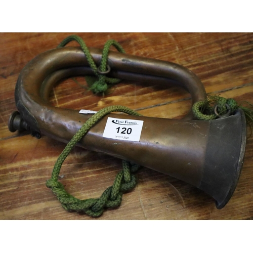 120 - Brass military bugle with lanyard. 
(B.P. 24% incl. VAT)