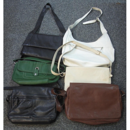 116 - Collection of ladies modern and vintage handbags to include; various colour leather bags by Tula, St... 