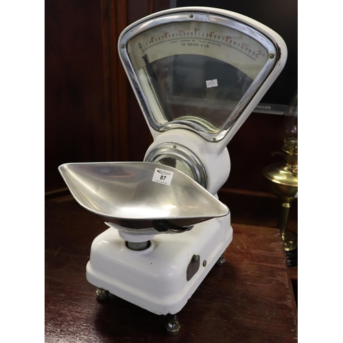 87 - Set of traditional Avery white enamelled Grocers scales with metal pan and fan shaped scale. 
(B.P. ... 