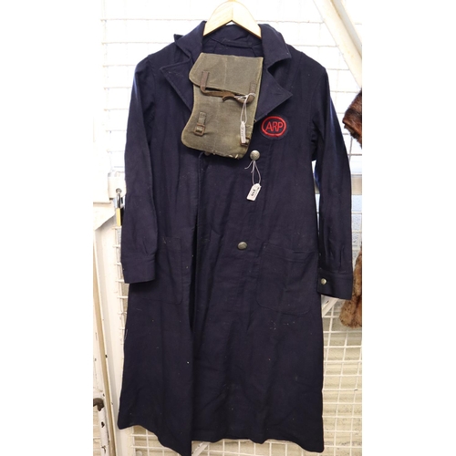 210 - Second World War period ARP wardens long dark blue unlined coat with appropriate label and buttons, ... 