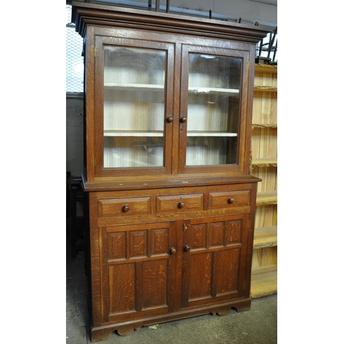 536 - Late 19th/early 20th Century Welsh oak two stage bookcase cupboard.
(B.P. 21% + VAT)