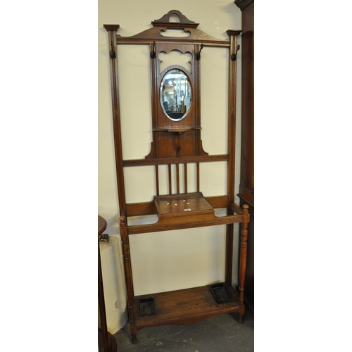 544 - Early 20th Century oak mirror back hall stand.
(B.P. 21% + VAT)