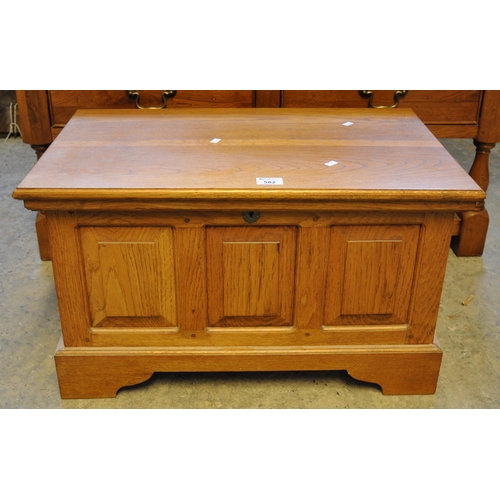 582 - 18th Century style Welsh pale oak coffwr bach, modern.
(B.P. 21% + VAT)